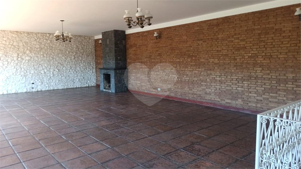 Casa à venda com 4 quartos, sendo 1 suíte, em Vila Santista, Atibaia, SP