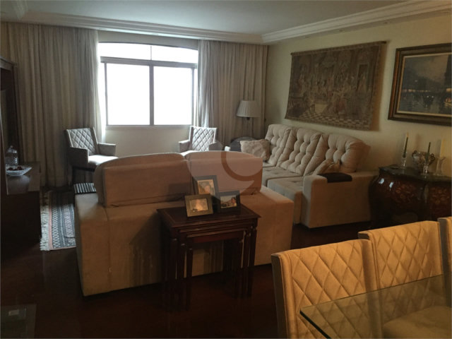 Apartamento à venda com 3 quartos, sendo 1 suíte,  em Bela Vista, São Paulo, SP