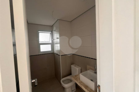 Apartamento à venda com 2 quartos, sendo 1 suíte,  em Loteamento Mogilar, Mogi das Cruzes, SP