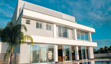 Casa à venda com 4 suítes no condomínio Residencial Saint Charbel, Araçoiaba da Serra - SP