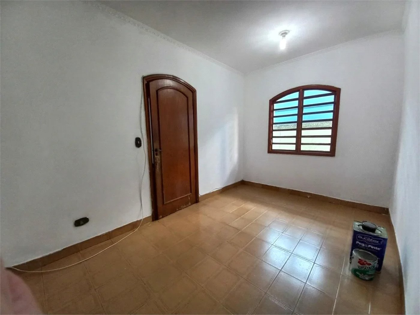 Casa à venda com 3 quartos, sendo 1 suíte, em Jardim das Vertentes, São Paulo, SP