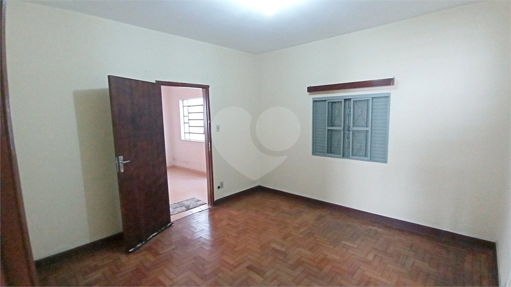 Casa à venda com 3 quartos em Vila Santana, Valinhos, SP
