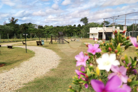 Casa à venda com 3 quartos, sendo 1 suíte, no condomínio Terras de São Francisco, Sorocaba - SP