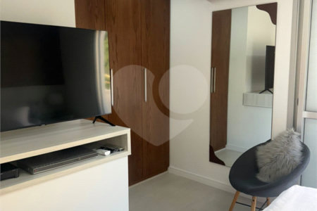 Casa à venda com 3 quartos, sendo 1 suíte, no condomínio Villas de São Francisco, São Paulo - SP