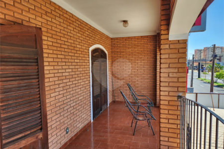 Sobrado à venda com 3 quartos, sendo 1 suíte, em Jardim Floridiana (vila Xavier), Araraquara, SP