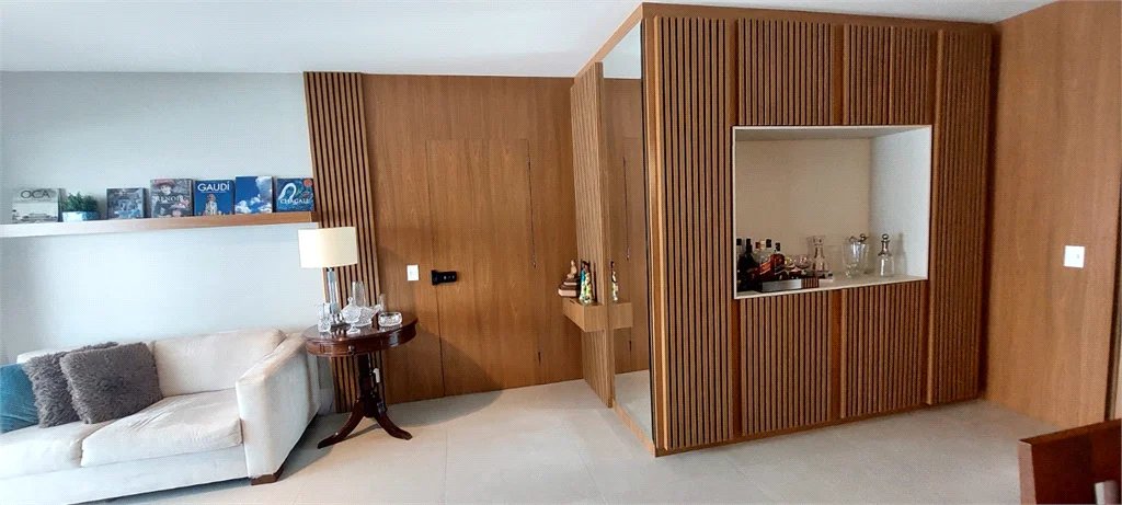 Apartamento à venda com 3 suítes em Vila Andrade, São Paulo, SP
