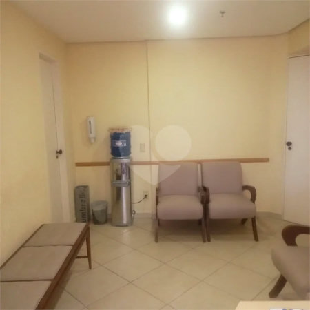 Sala Comercial em Vila Mariana com 39m²