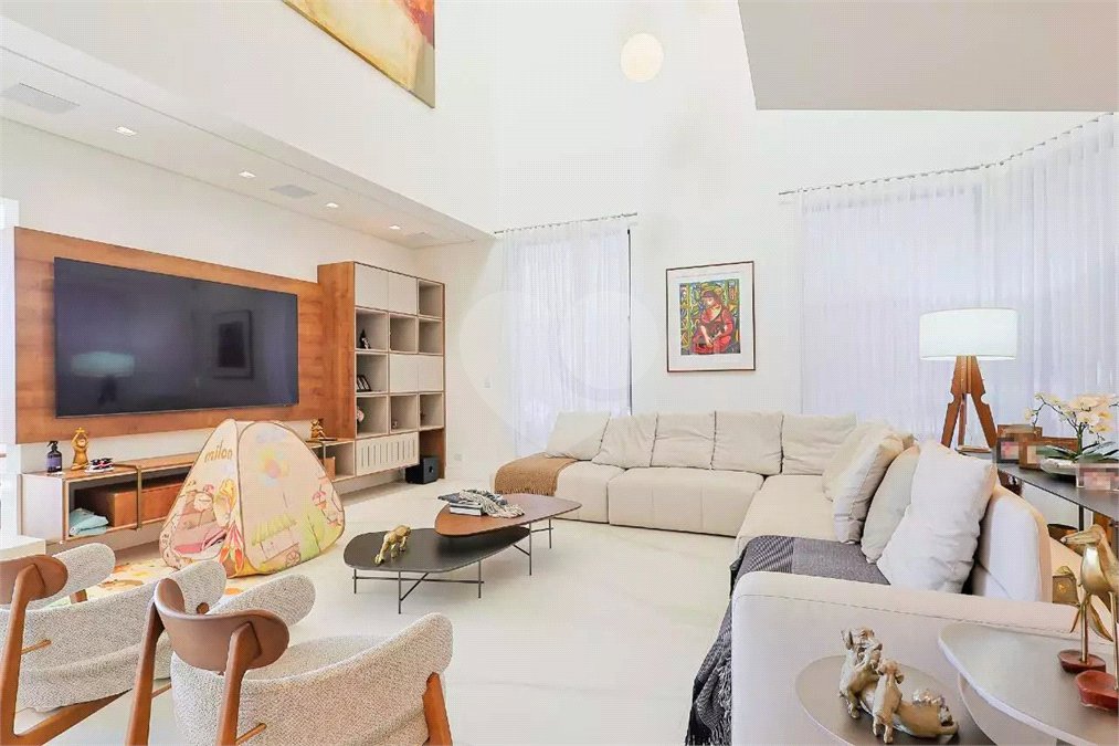 Casa à venda ou para alugar com 4 suítes em Parque Terra Nova II, São Bernardo do Campo, SP