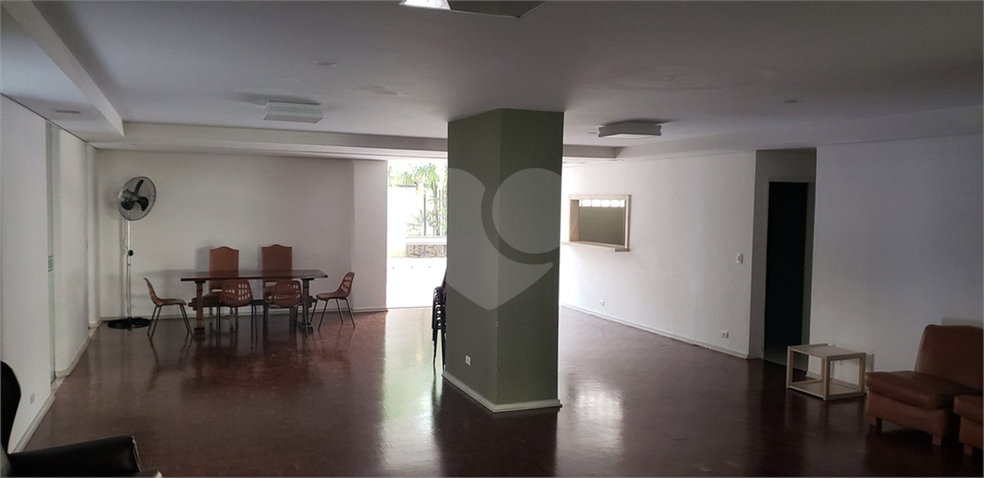 Apartamento à venda com 3 quartos, sendo 1 suíte, em Santa Cecília, São Paulo, SP