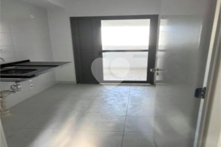 Apartamento à venda com 3 quartos, sendo 1 suíte,  em Vila Independência, São Paulo, SP