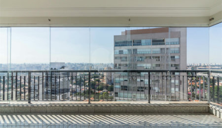 Apartamento à venda com 3 suítes em Campo Belo, São Paulo, SP