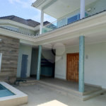 Casa à venda com 4 quartos, sendo 1 suíte, no condomínio Atlantico Sul, Rio de Janeiro - RJ