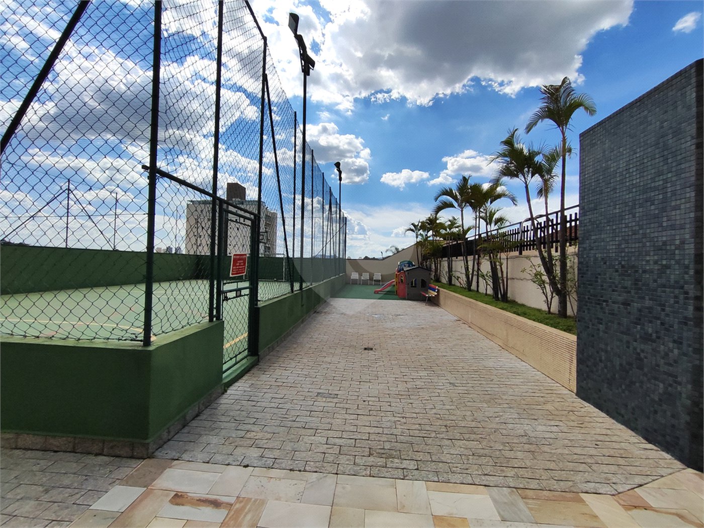 Apartamento à venda com 3 quartos, sendo 1 suíte,  em Vila Ester (zona Norte), São Paulo, SP