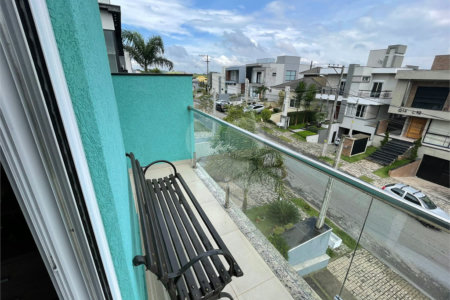 Casa à venda com 1 quarto, sendo 3 suítes, no condomínio Aruã Brisas I, Mogi das Cruzes - SP