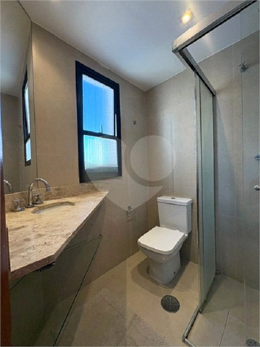 Apartamento à venda com 3 quartos, sendo 2 suítes, em Moema, São Paulo, SP