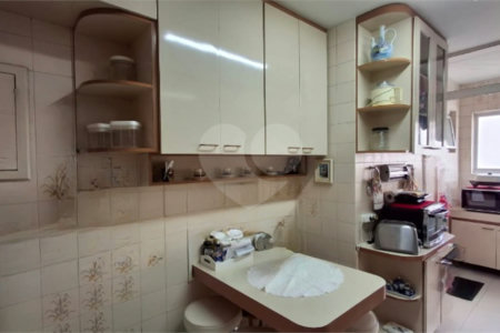 Apartamento à venda com 3 quartos, sendo 1 suíte,  em Indianópolis, São Paulo, SP