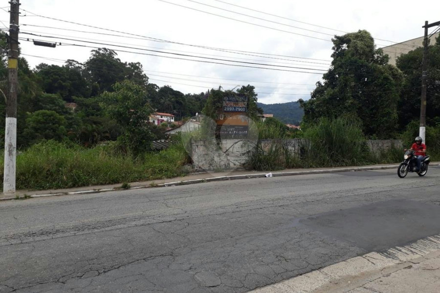 Terreno à venda em Horto, São Paulo, SP