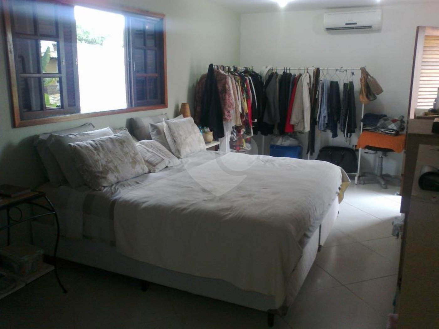 Sobrado à venda com 5 suítes em Enseada, Bertioga, SP