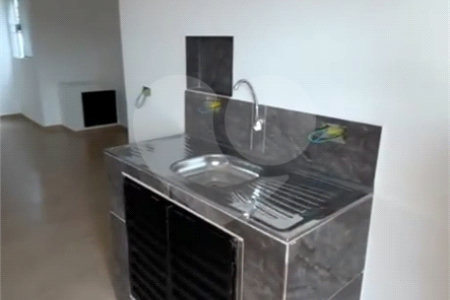 Kitnet para alugar com 1 quarto em Ferreira, São Paulo, SP