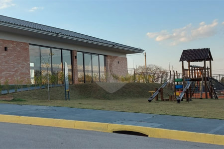 Casa à venda com 3 quartos, sendo 1 suíte,  no condomínio Residencial Villagio Wanel, Sorocaba - SP