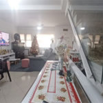 Casa à venda com 3 quartos, sendo 1 suíte, no condomínio Santanna, São Paulo - SP