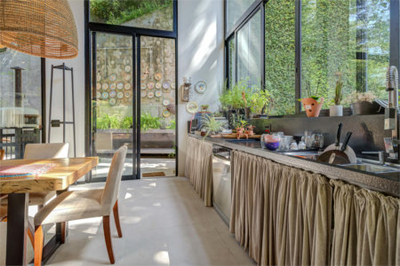 Casa à venda com 4 suítes no condomínio Granja do Morumbi, São Paulo - SP