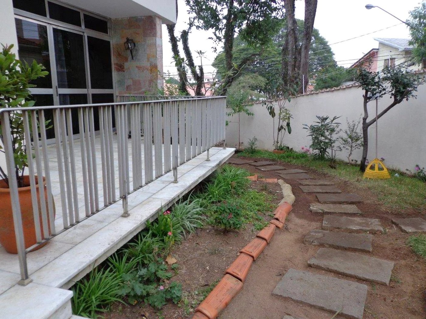 Casa à venda com 4 quartos, sendo 2 suítes, em Jardim Bonfiglioli, São Paulo, SP