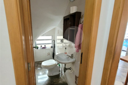 Sobrado à venda com 3 quartos, sendo 1 suíte, em Jardim da Glória, Cotia, SP