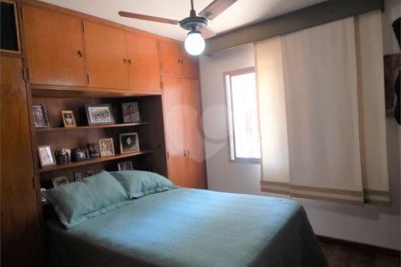 Sobrado à venda com 4 quartos, sendo 1 suíte, em Chácara Santo Antônio (zona Sul), São Paulo, SP