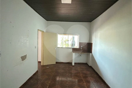 Casa à venda com 2 quartos em Jardim das Rosas, Ponta Porã, MS