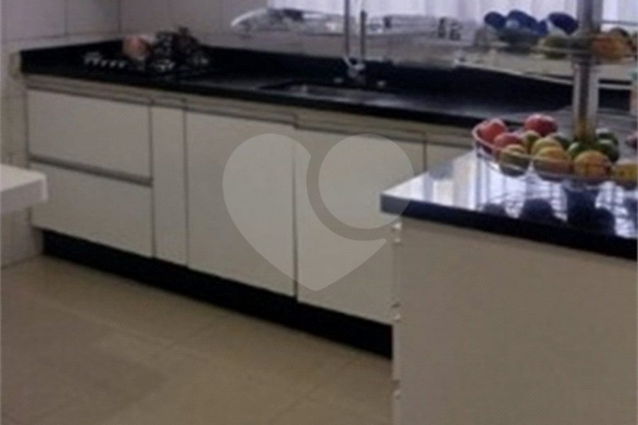 Sobrado à venda com 3 suítes em Vila Guilherme, São Paulo, SP