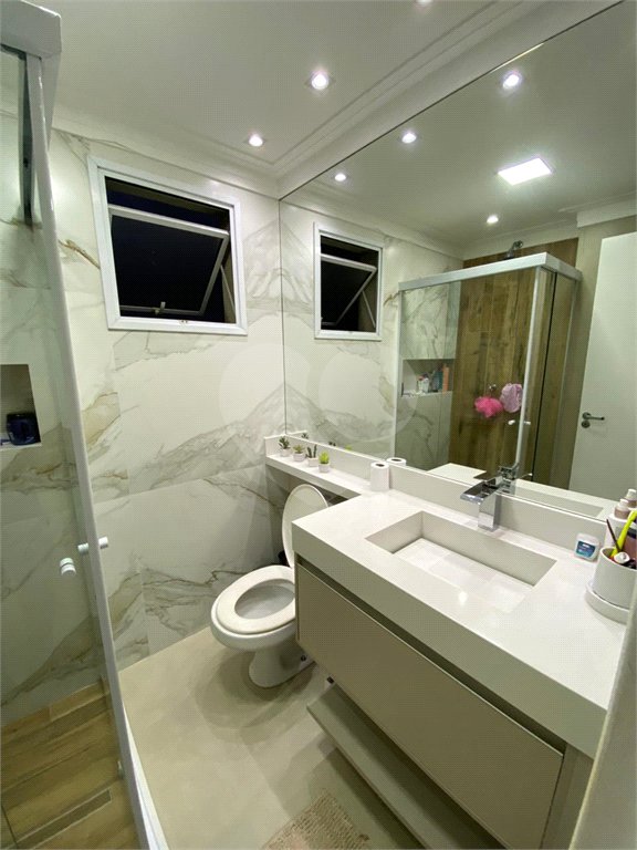 Apartamento à venda com 2 quartos, sendo 1 suíte,  em Vila Leonor, São Paulo, SP