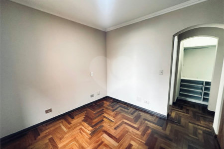Apartamento à venda com 3 quartos, sendo 1 suíte, em Alto da Boa Vista, São Paulo, SP