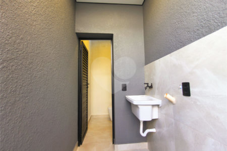 Casa à venda com 3 quartos, sendo 1 suíte, no condomínio Horto Florestal Villagio, Sorocaba - SP