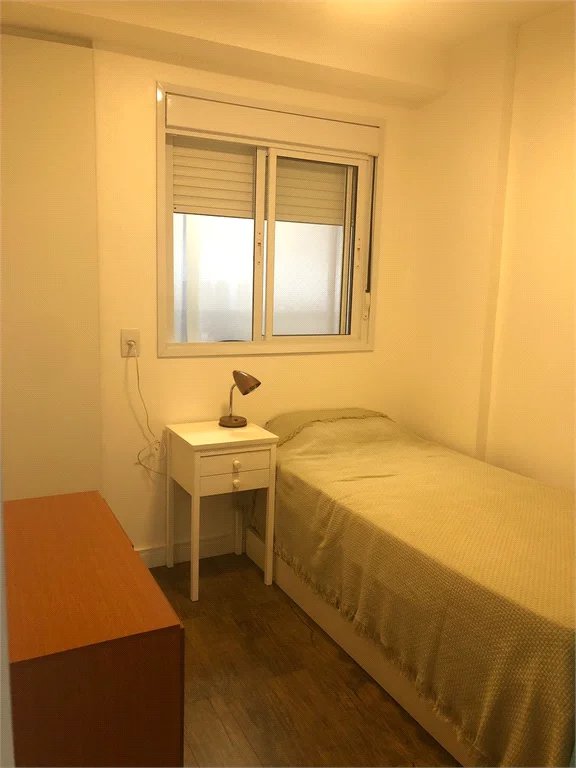Apartamento à venda com 3 quartos, sendo 1 suíte,  em Jardim Parque Morumbi, São Paulo, SP