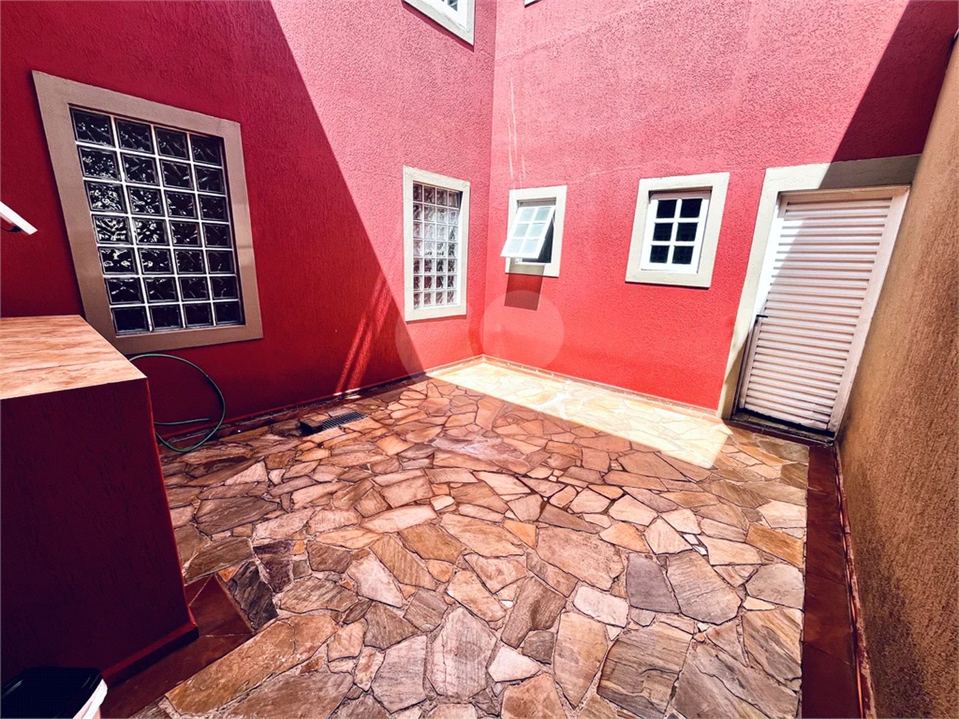 Casa à venda com 3 quartos, sendo 1 suíte, em Vila Nastri, Itapetininga, SP
