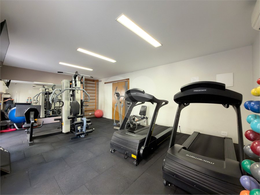 Apartamento à venda com 3 quartos, sendo 1 suíte,  em Vila Uberabinha, São Paulo, SP