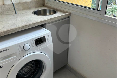 Apartamento à venda com 2 quartos, sendo 1 suíte,  em Paraíso do Morumbi, São Paulo, SP