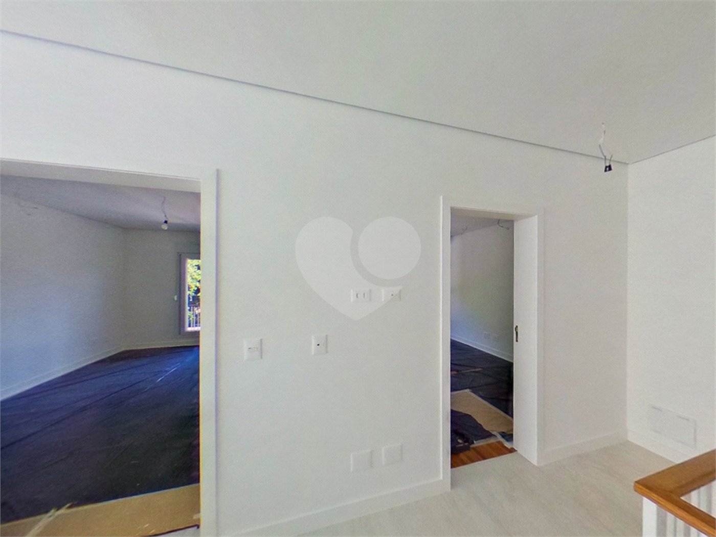 Casa à venda com 4 quartos, sendo 3 suítes,  em Jardim Marajoara, São Paulo, SP