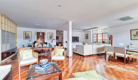 Casa à venda com 3 quartos, sendo 2 suítes,  em Alto da Boa Vista, São Paulo, SP
