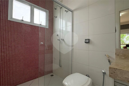Casa à venda com 4 quartos, sendo 3 suítes, no condomínio Mont Blanc, Sorocaba - SP
