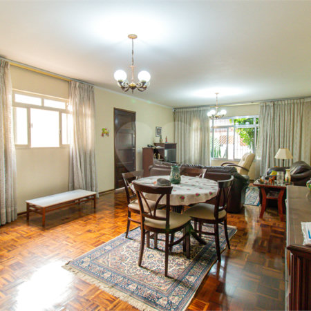 Casa à venda com 3 quartos, sendo 1 suíte, em Chácara Santo Antônio, São Paulo, SP
