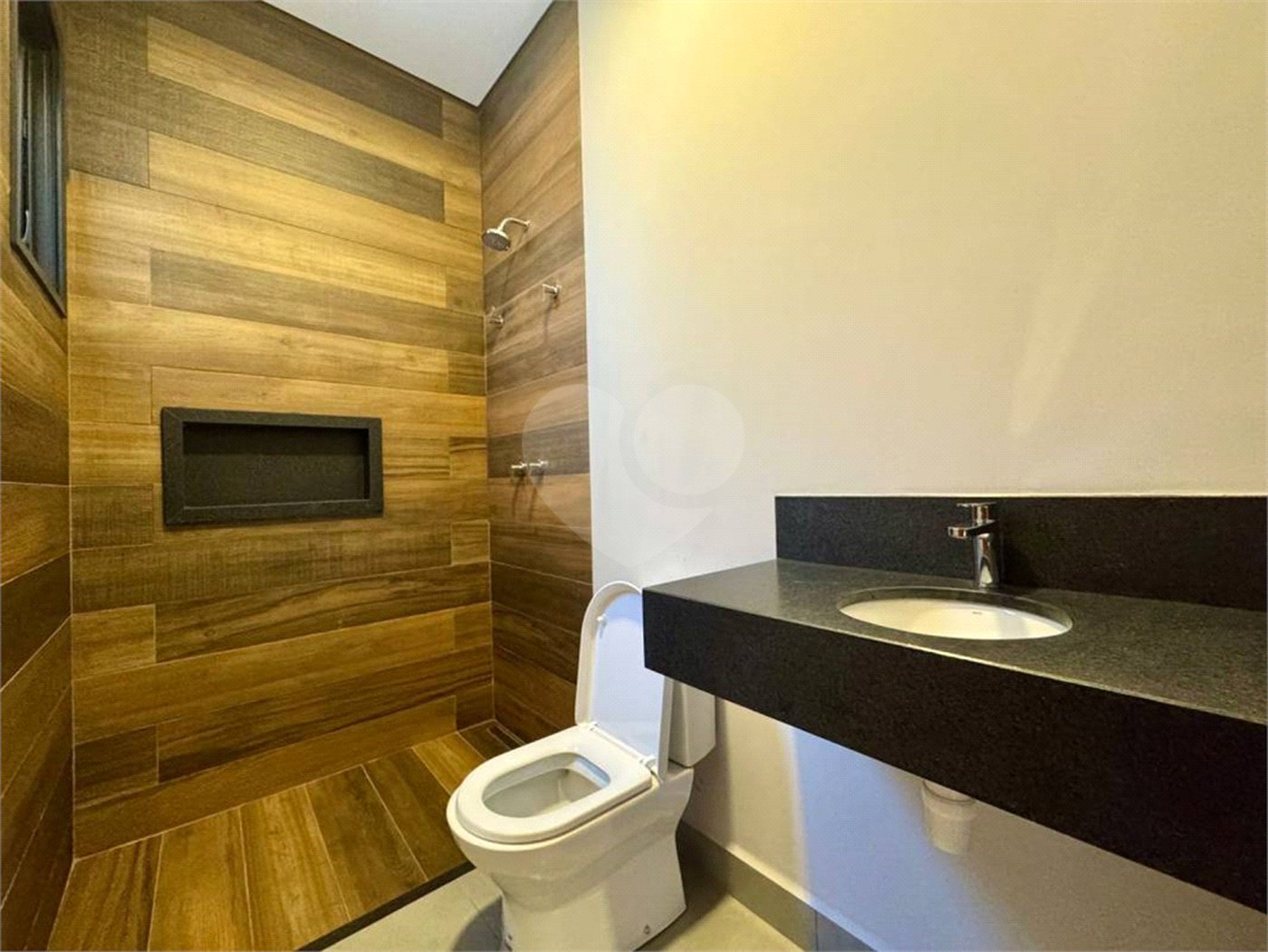 Casa à venda com 3 quartos, sendo 1 suíte, no condomínio Park Gran Reserve, Indaiatuba - SP
