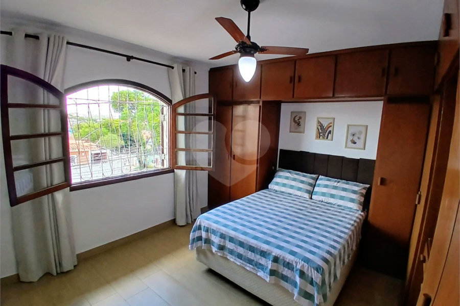 Sobrado à venda com 3 quartos, sendo 1 suíte,  em Tremembé, São Paulo, SP