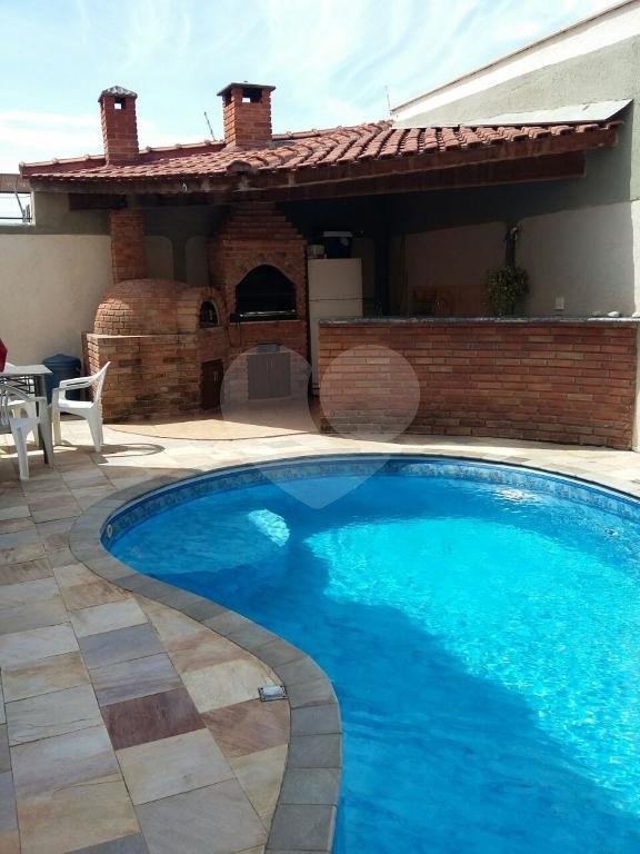 Sobrado à venda com 4 quartos, sendo 2 suítes, em Tremembé, São Paulo, SP