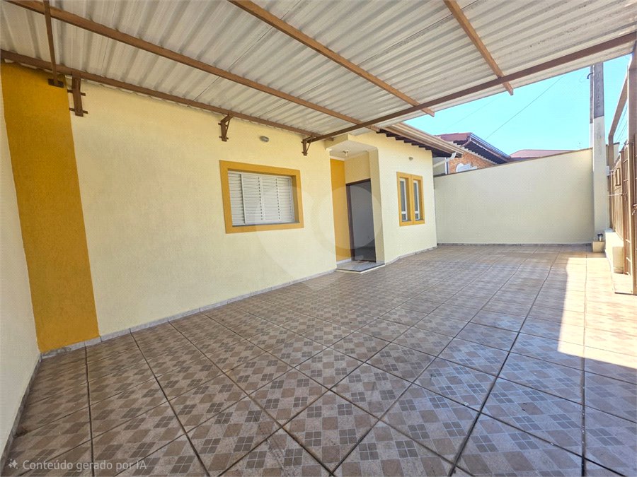 Casa à venda com 3 quartos, sendo 2 suítes, em Jardim Santo Antônio, Valinhos, SP