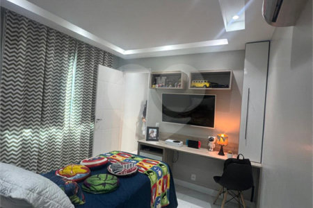 Casa à venda com 4 quartos, sendo 1 suíte, em Campo Grande, Rio de Janeiro, RJ