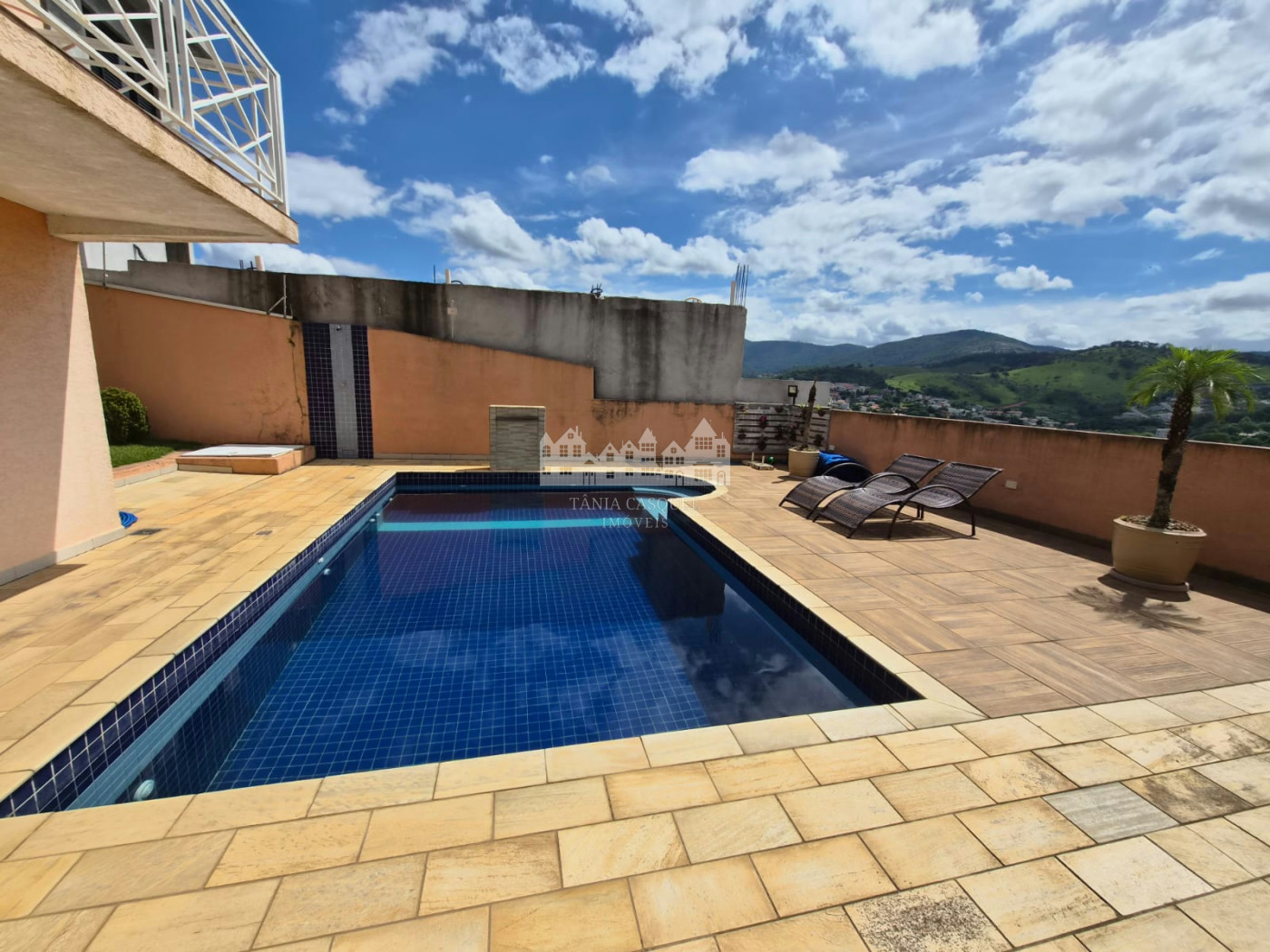 Casa à venda com 3 quartos, sendo 2 suítes, em Jardim Real, Bom Jesus dos Perdões, SP