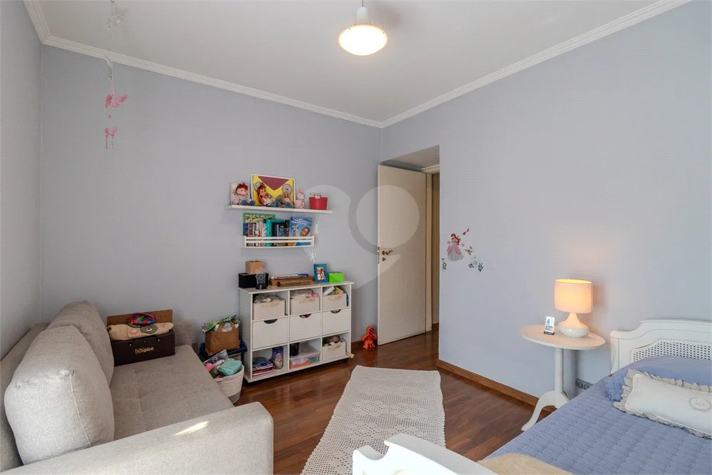 Casa à venda com 3 quartos, sendo 1 suíte, em Alto da Boa Vista, São Paulo, SP