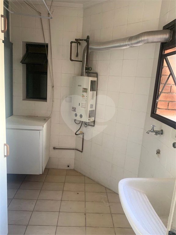 Apartamento para alugar com 3 quartos, sendo 1 suíte, em Cidade Monções, São Paulo, SP